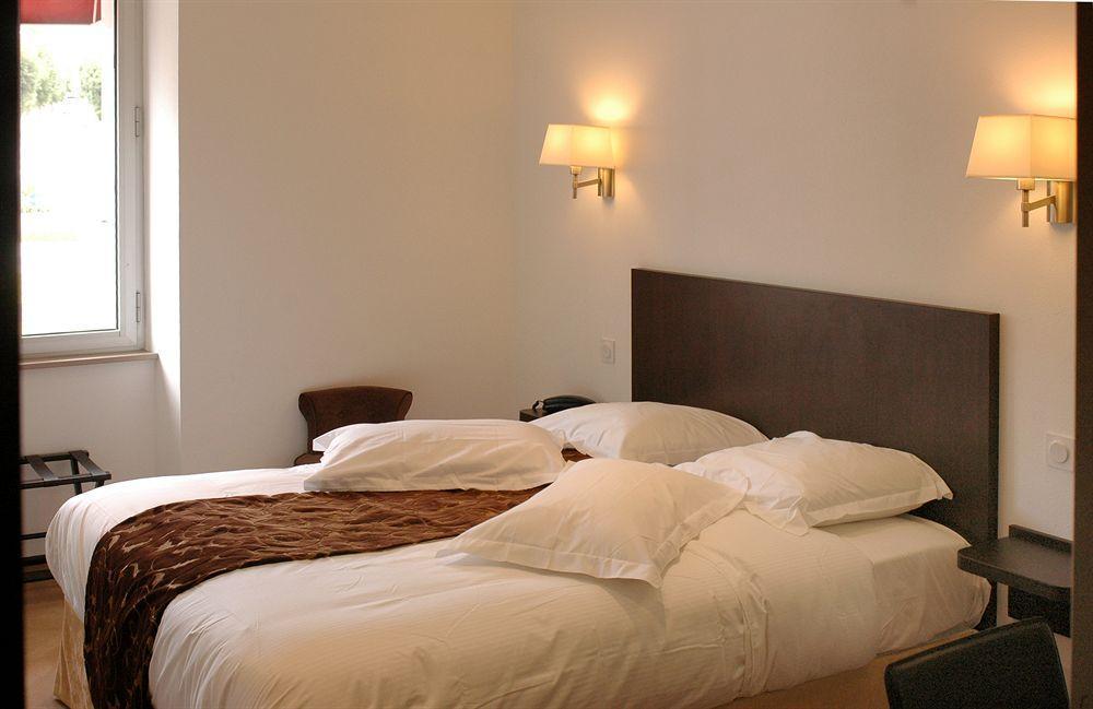 Hotel le Bellevue Guer Eksteriør billede