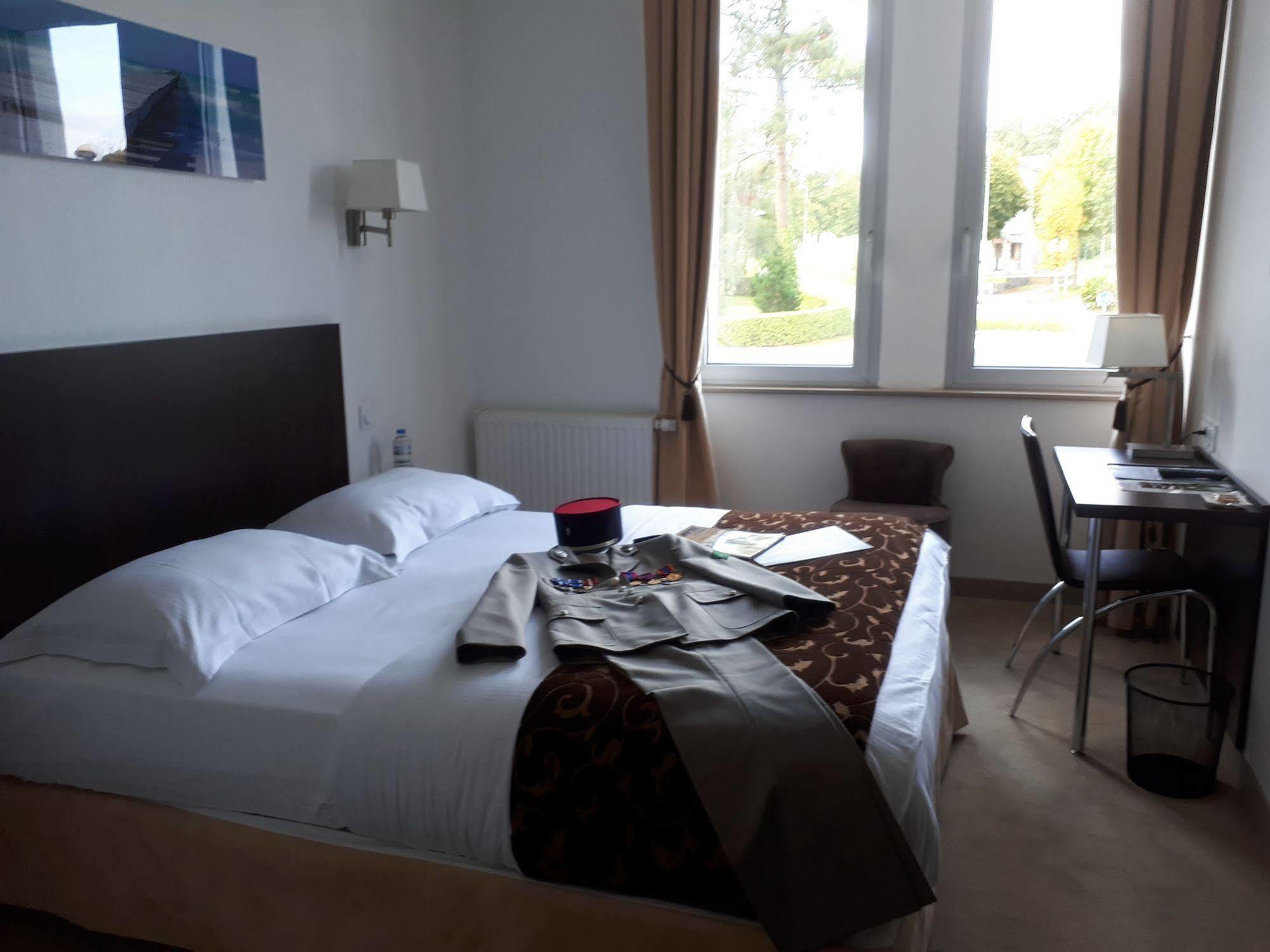 Hotel le Bellevue Guer Eksteriør billede
