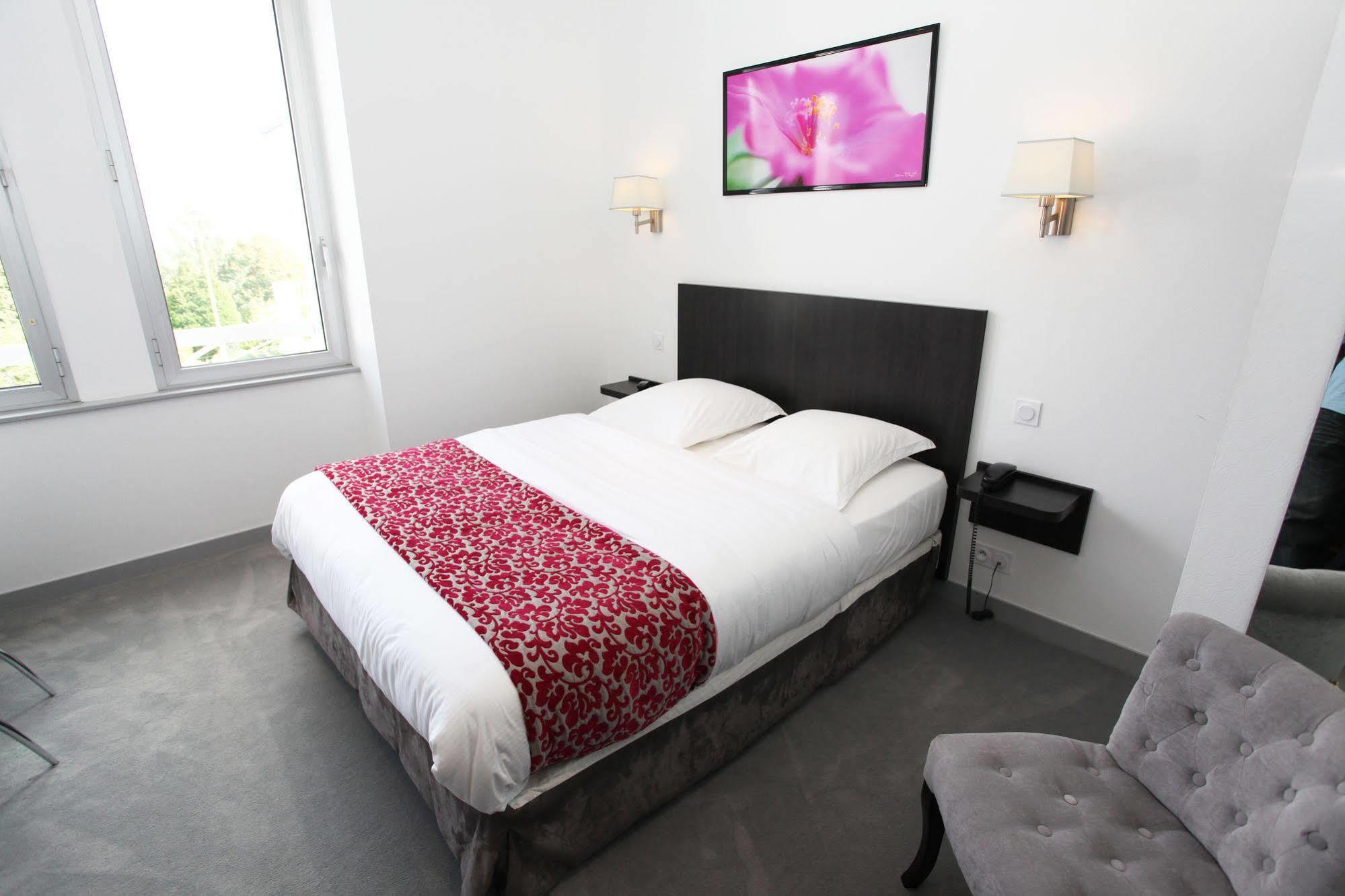 Hotel le Bellevue Guer Eksteriør billede